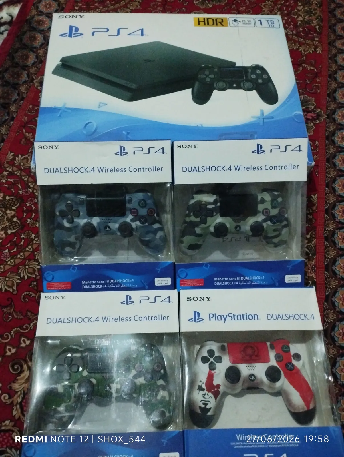 ps4 1tirabyt yangi ochilmagan 4ta pulti blan